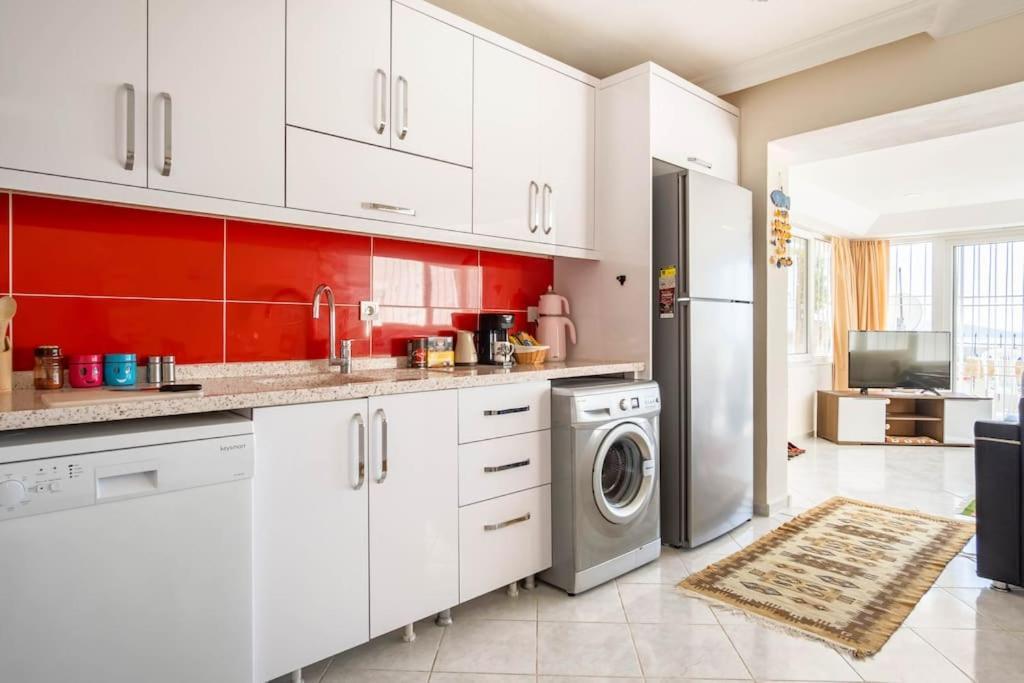 Burcu Residence, Magnificent Sea View, Cozy, Free Otopark, Free Wifi Daire *